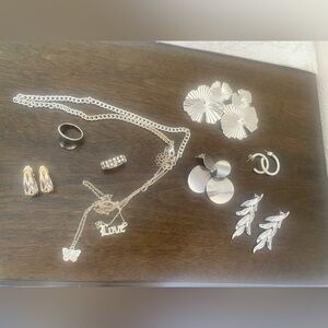 Source Unknown Silver-Tone Women's Necklace & Earring Set